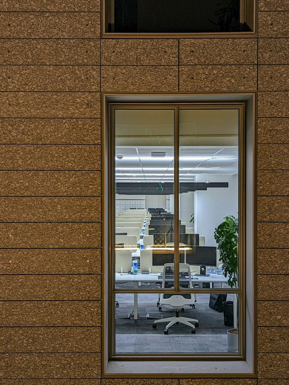 Tandralven Forge Quint office